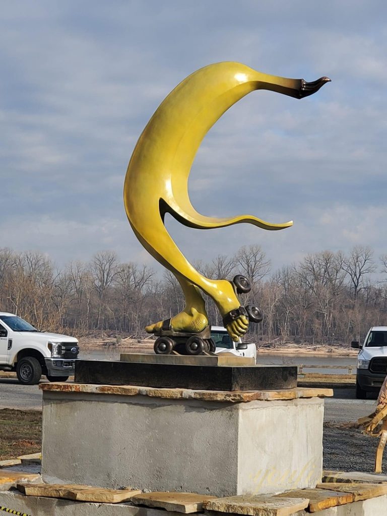 8 Weird and Stunning Outdoor Metal Banana Sculptures