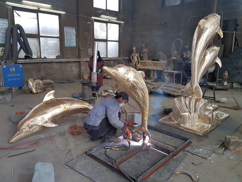 Bronze Dolphin Fountain Polishing Process