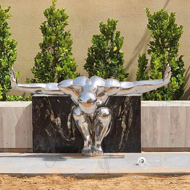 Dubai stainless steel diver sculpture feedback