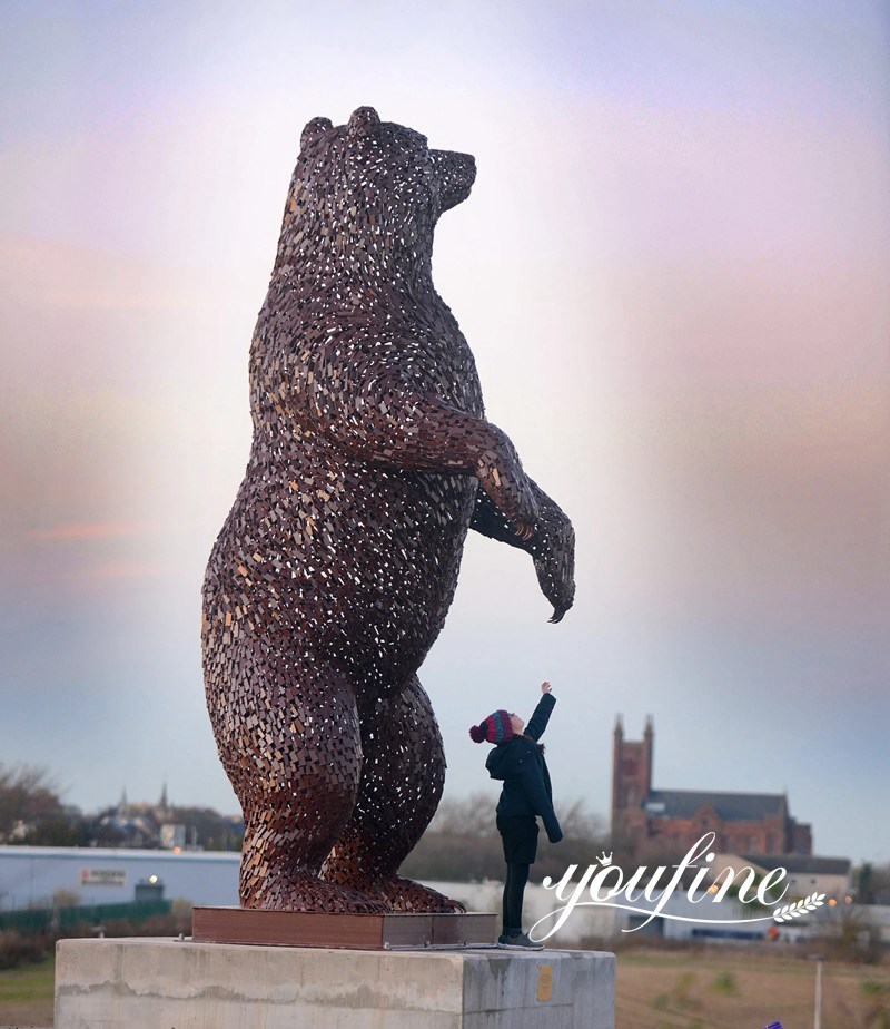 DunBear Sculpture (1)