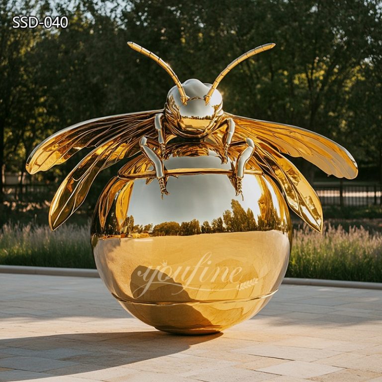 Golden Stainless Steel Bee Statue for Garden Decor