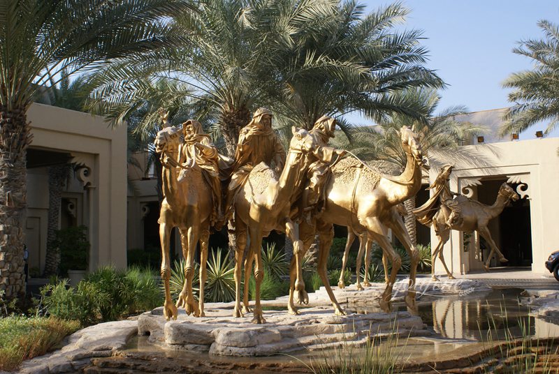 Life Size Brass Camel Statue Application Scenes (2)