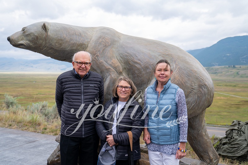 Life Size Outdoor Bronze Polar Bear for Sale (9)