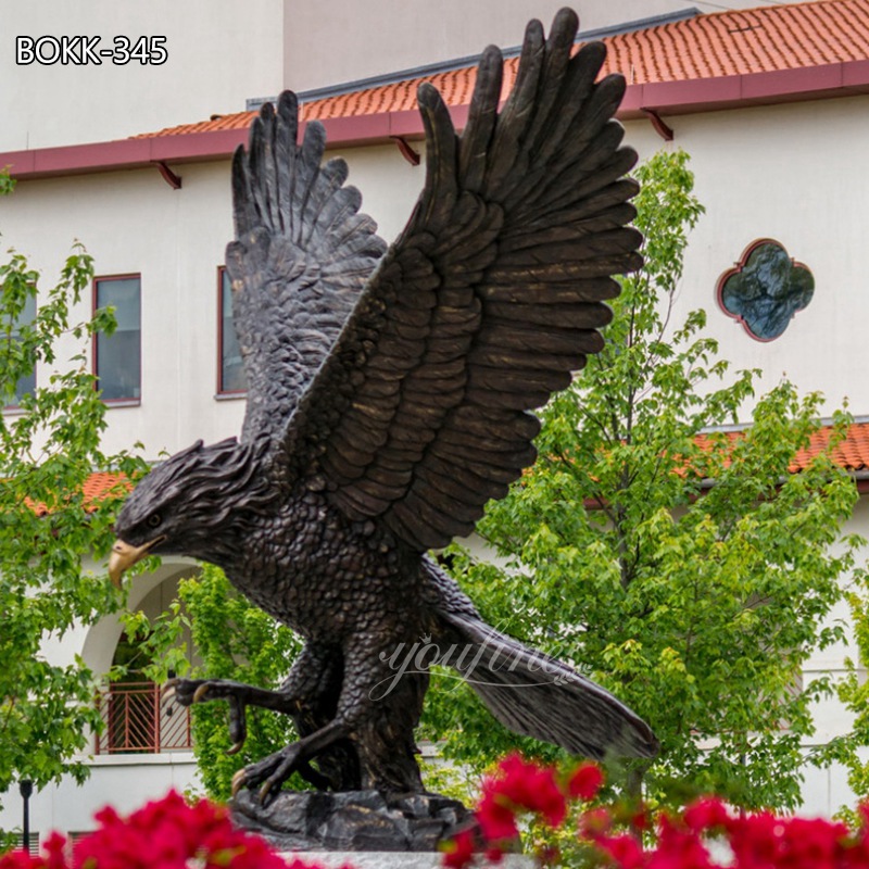 Outdoor Hand Cast Large Metal Eagle Sculpture