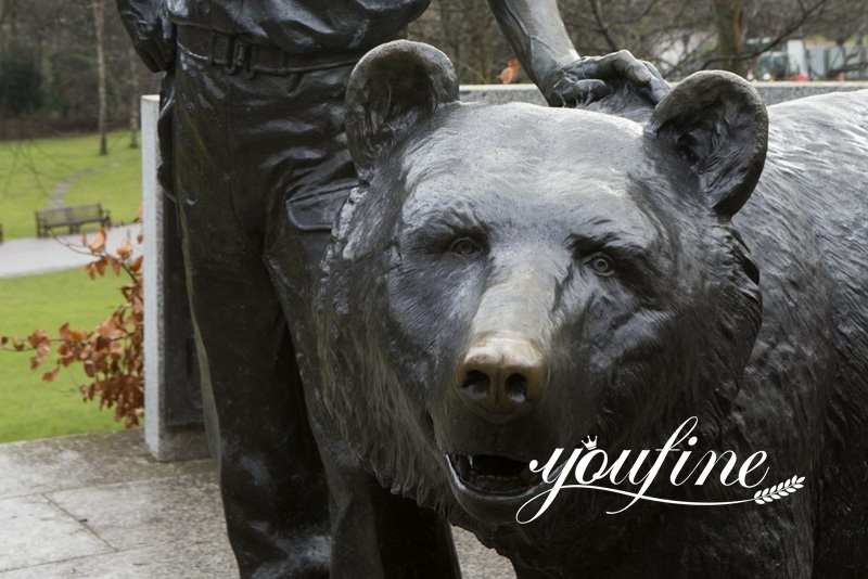 Wojtek Soldier Bear Monument (2)