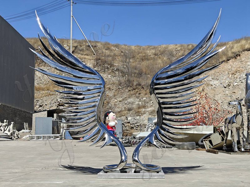 YouFine finished metal wing sculpture display (1)