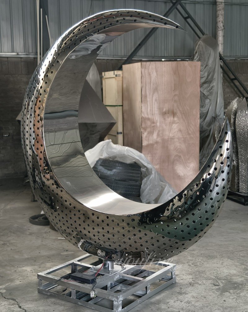 hollow stainless steel crescent sculpture from the YouFine factory