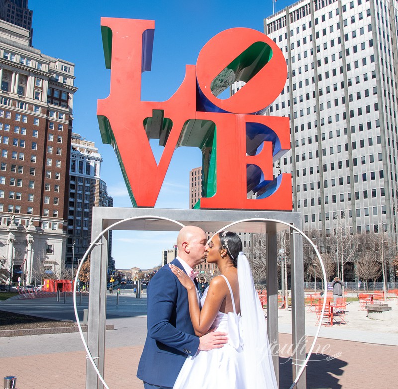 robert indiana stainless steel love sculpture