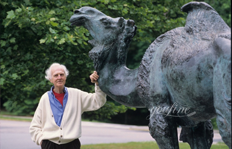 scientist Knut Schmidt-Nielsen and Duke Camel Statue